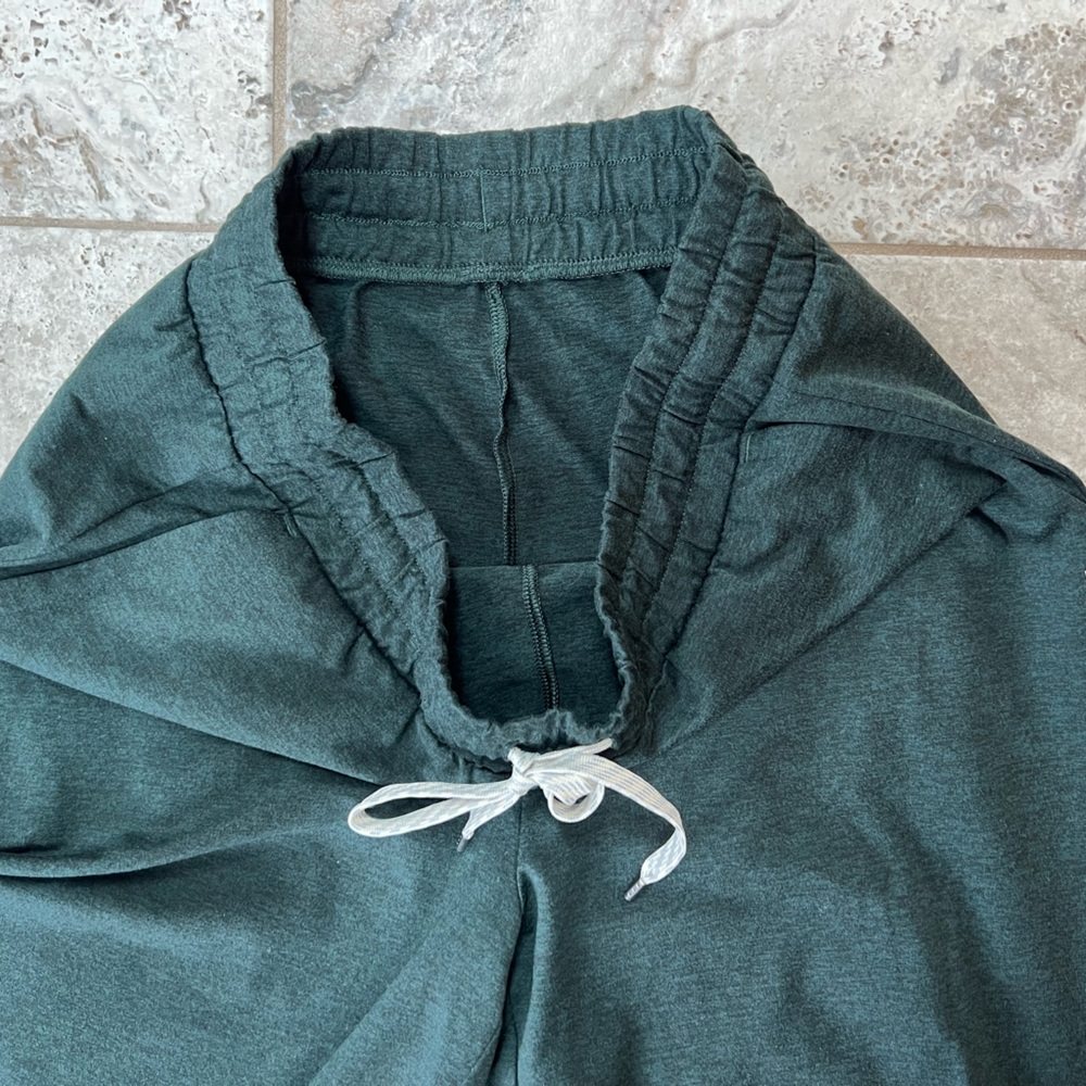 Vuori Halo Essential Wide Leg DreamKnit Pant in Dark Forest Green Heather, sz M - Picture 11 of 11
